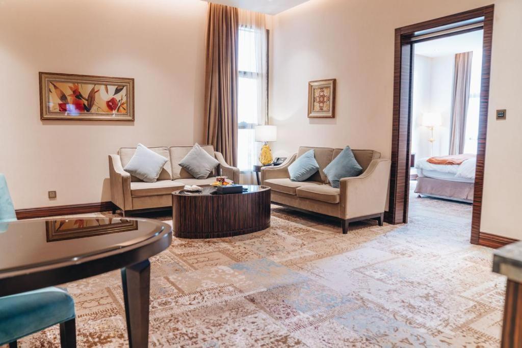 Warwick Al Khobar Hotell Eksteriør bilde