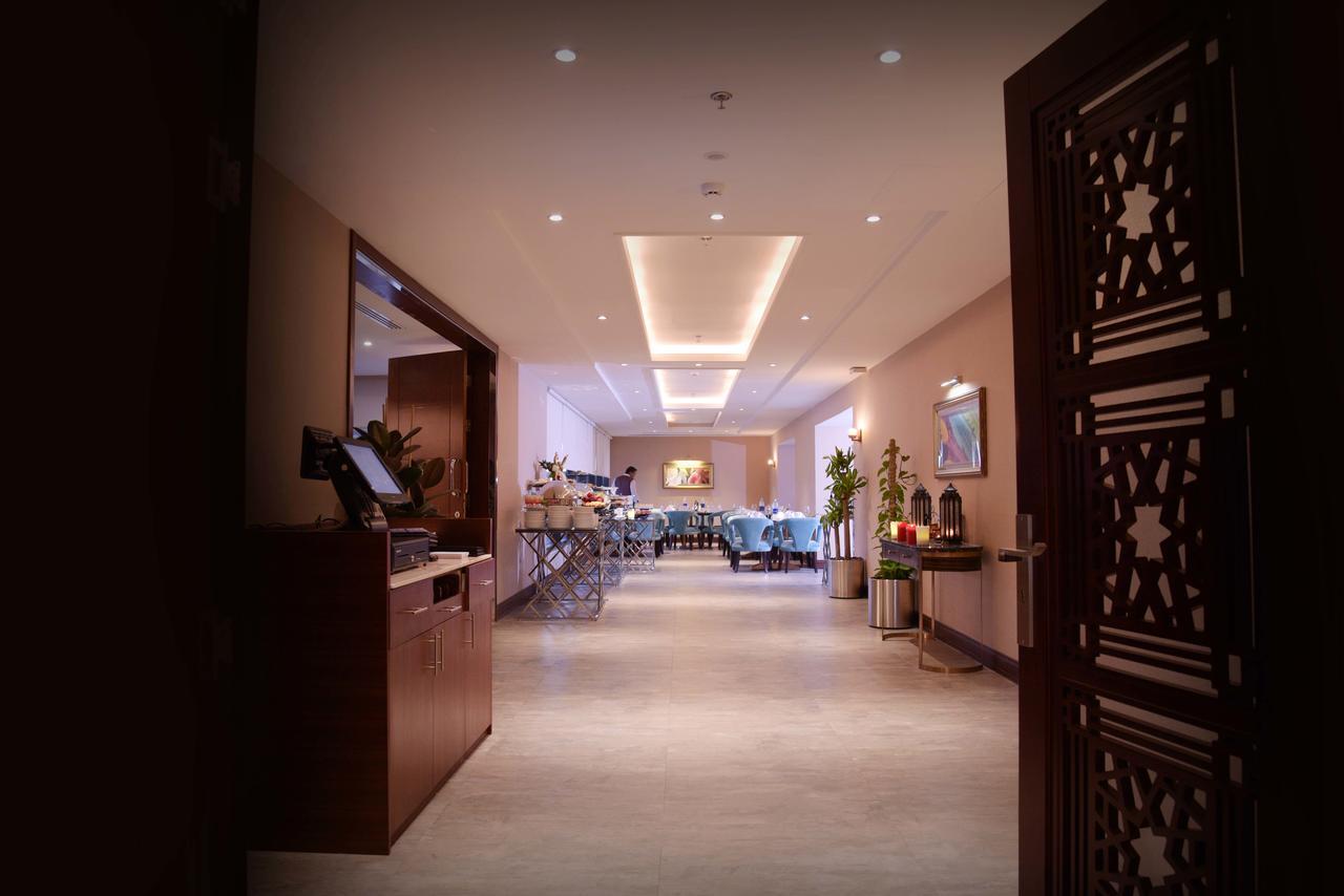 Warwick Al Khobar Hotell Eksteriør bilde